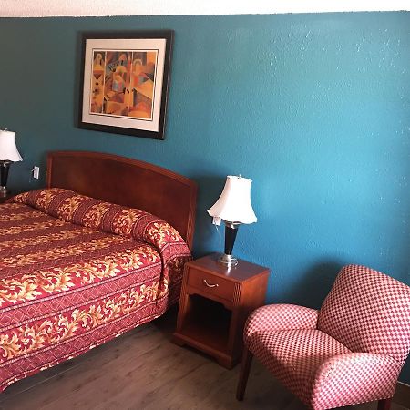 Chaparral Motel Порт-Лавака Экстерьер фото