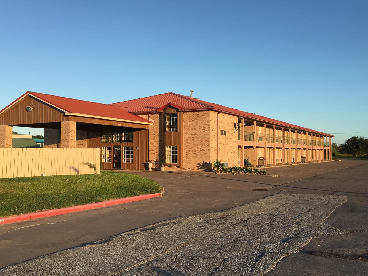 Chaparral Motel Порт-Лавака Экстерьер фото
