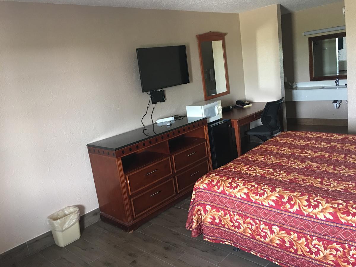Chaparral Motel Порт-Лавака Экстерьер фото