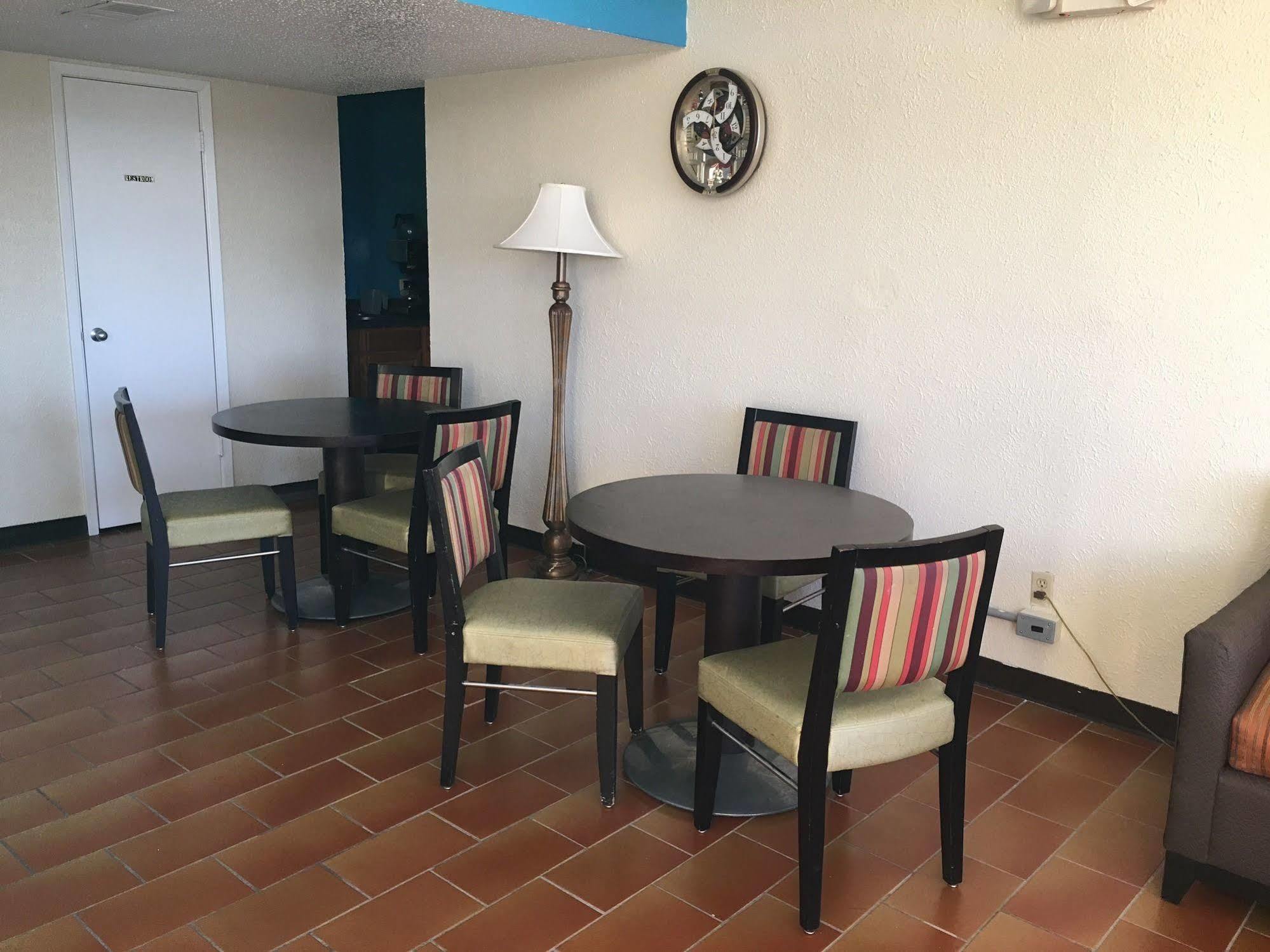 Chaparral Motel Порт-Лавака Экстерьер фото